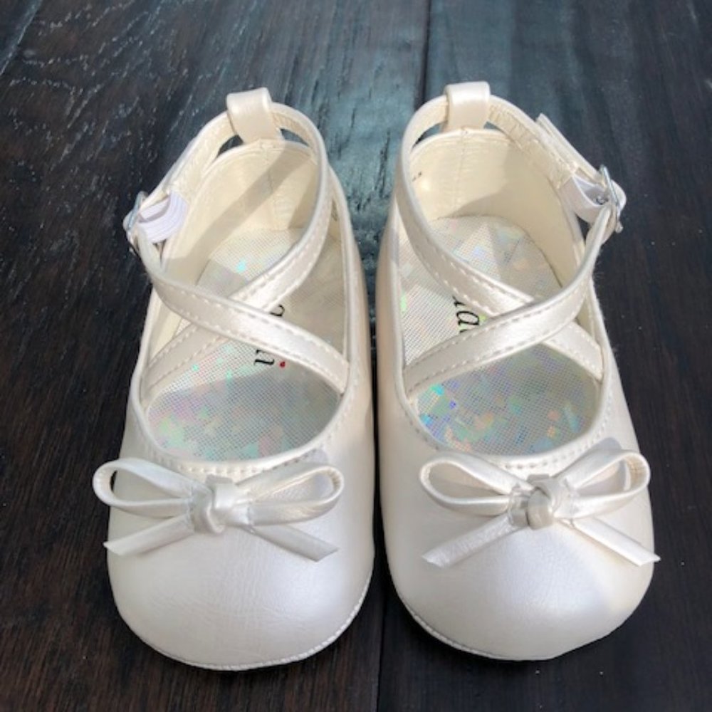 Baby Girl Leatherette Bow Crisscross Flat - Ivory Leatherette